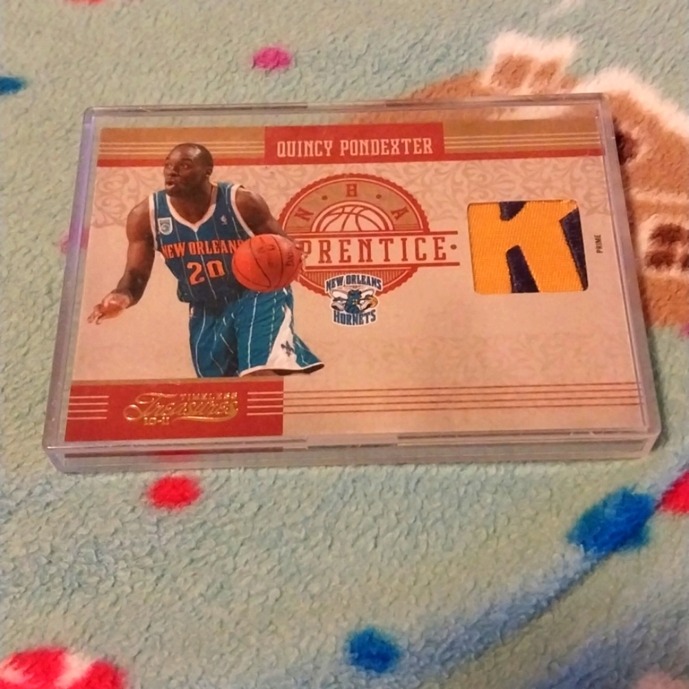 2010/11 Charlotte Hornets Quincy Pondexter Jersey Card 15/25 NBA Letter